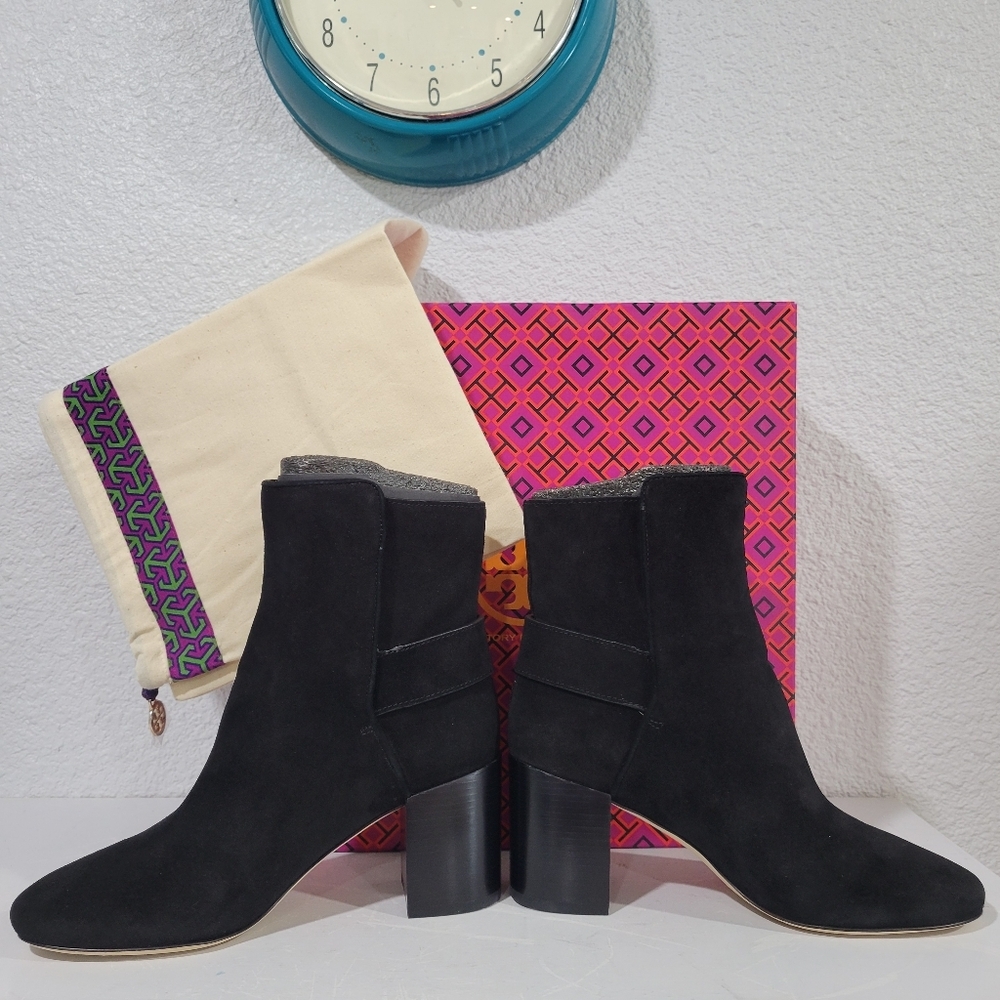 TORY BURCH Womens Black Logo Kira Round Toe Block Heel Leather Booties 5 NWT - Picture 3 of 10